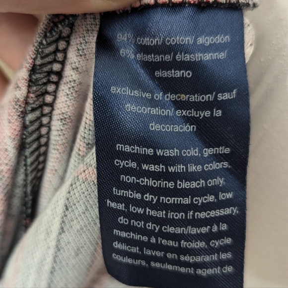 Tommy Hilfiger Plaid Metallic-Trim V-Neck Dress - Picture 6 of 6